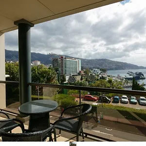 Bay View Apartment